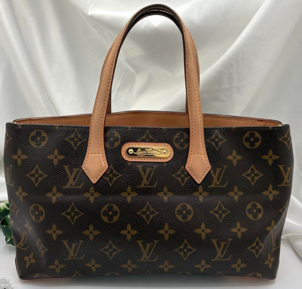 Duties incl. Louis Vuitton M45643 Monogram Wilshire PM Handbag