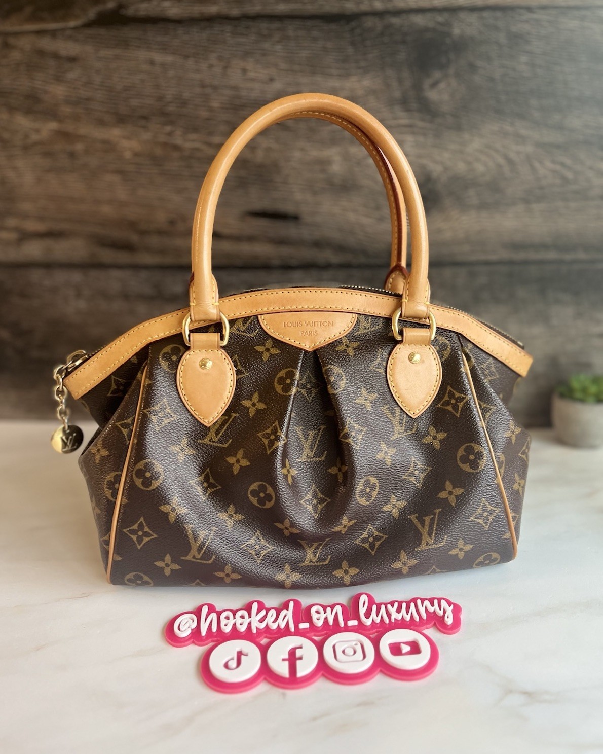 Authentic Louis Vuitton Tivoli PM Monogram Leather Handbag Purse Tote USA Seller