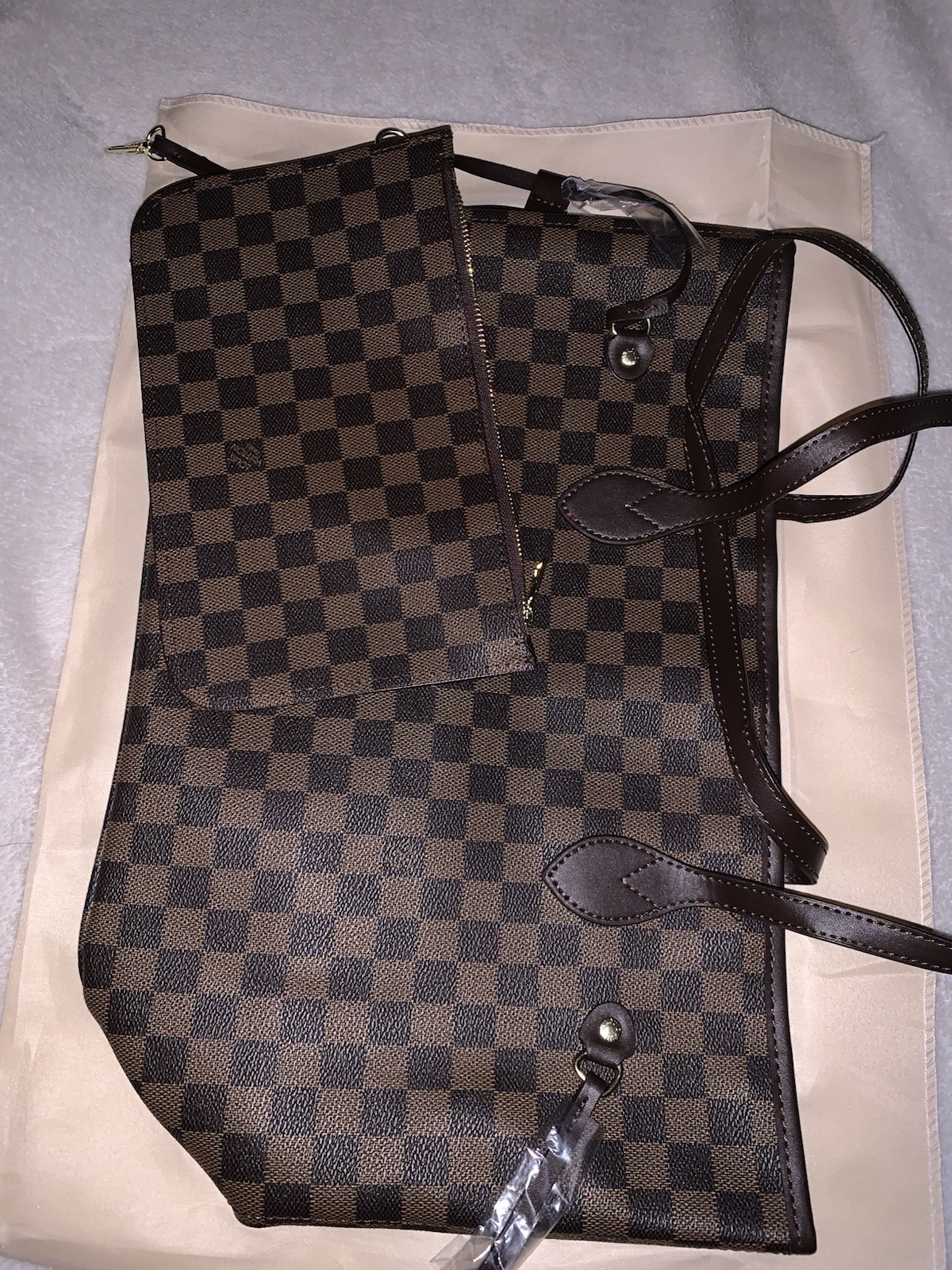 Louis Vuitton women’s purse brand new