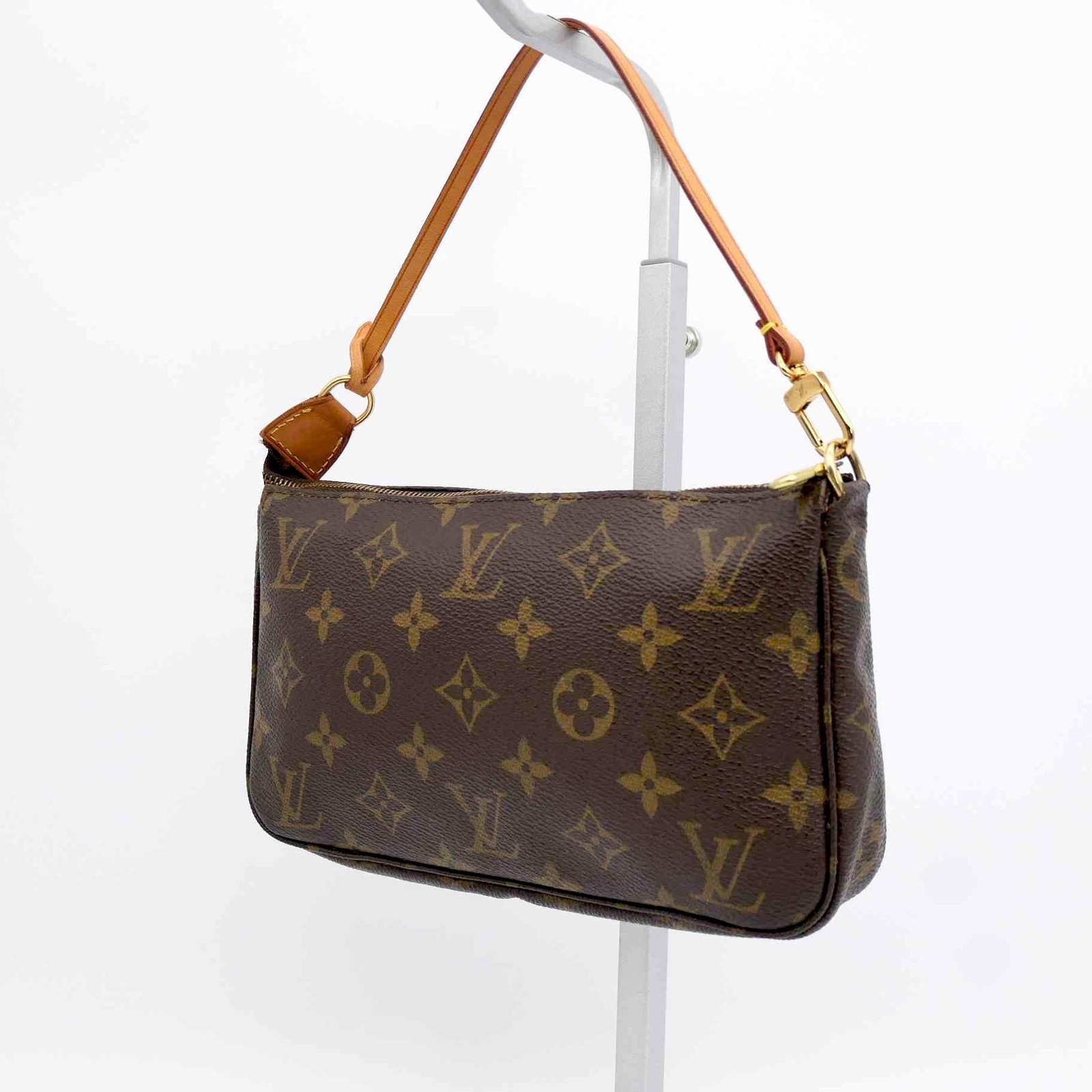 Louis Vuitton Pochette Accessoires Hand Bag PVC Leather M51980 Monogram 619