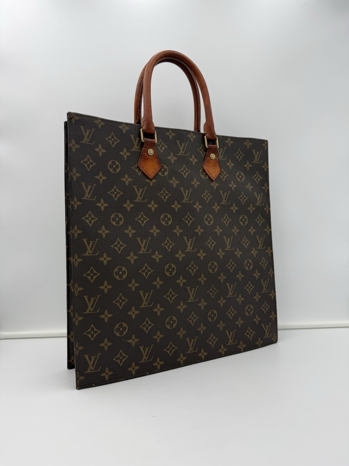 LOUIS VUITTON 1854 PARIS • (1st Gen. 1968-84) SAC PLAT 37 Bag • Made in FRANCE