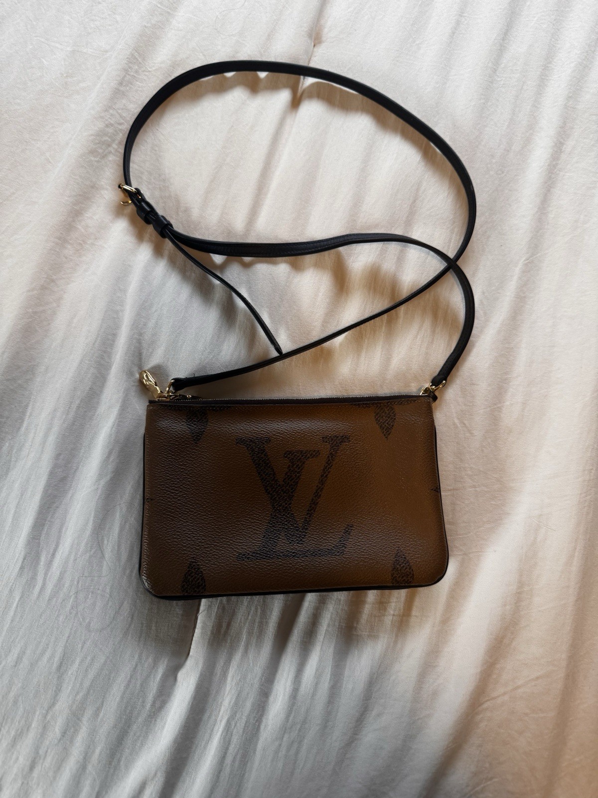 Louis Vuitton Giant Reverse Monogram Double Zip Pochette Pouch Bag Strap $1420+