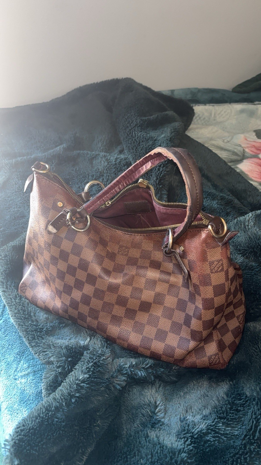 Louis Vuitton Damier Ebene Brown Shoulder Bag Gold Hardware Designer Classic